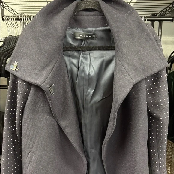 Zara navy coat with studded sleeves seen on gossip girl - Picture 12 of 15